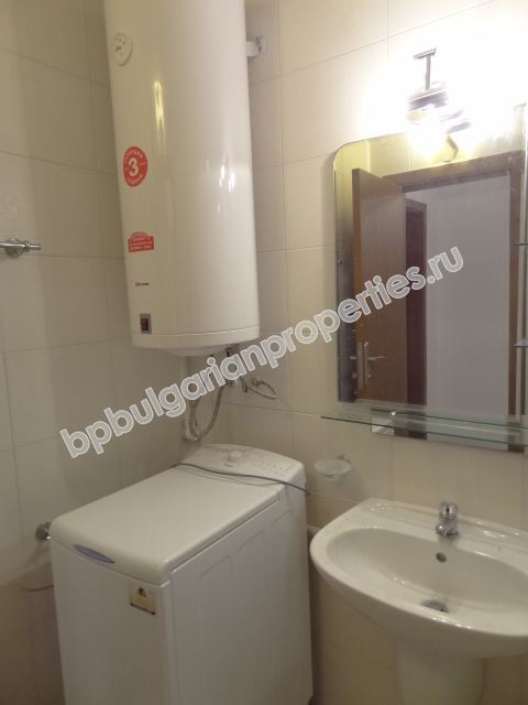 Двухкомнатная меблированная квартира на продажу в курорте Солнечный Берег