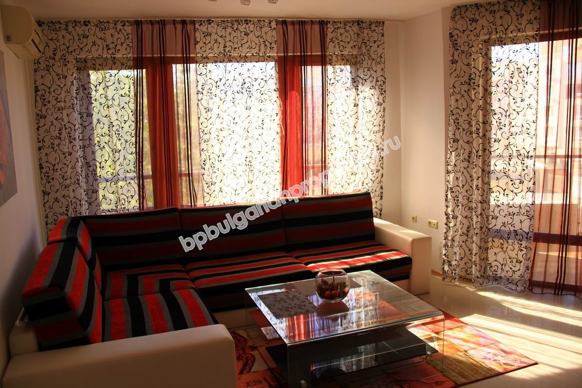 Двухкомнатная меблированная квартира на продажу в курорте Солнечный Берег