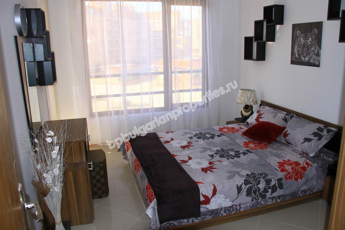 Двухкомнатная меблированная квартира на продажу в курорте Солнечный Берег