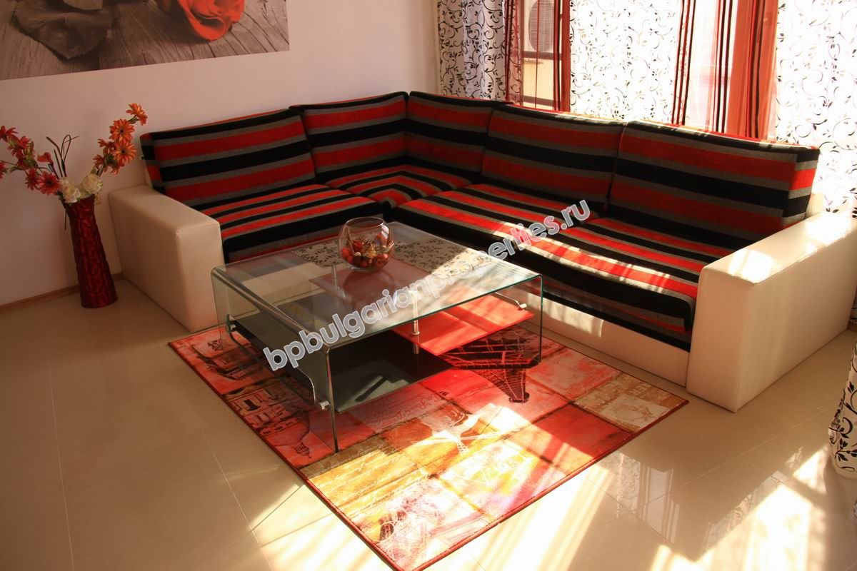 Двухкомнатная меблированная квартира на продажу в курорте Солнечный Берег