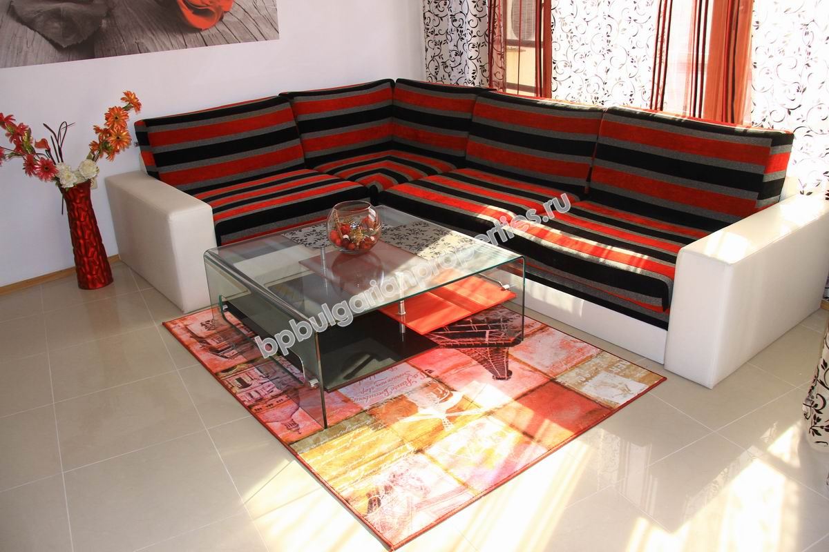 Двухкомнатная меблированная квартира на продажу в курорте Солнечный Берег