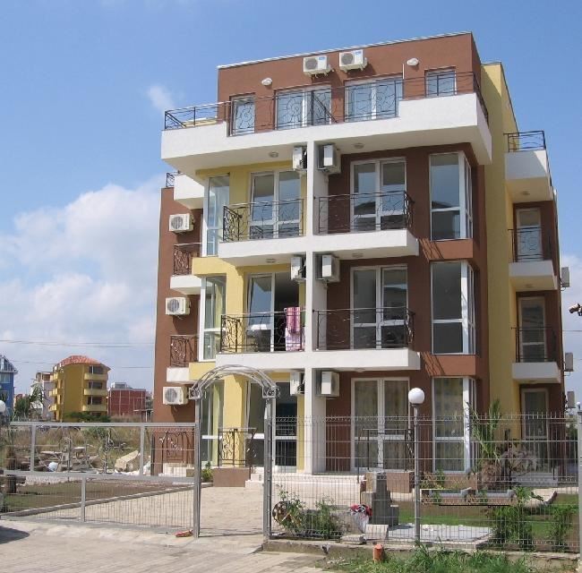 Выгодная студия близко от моря в центральной части Равды