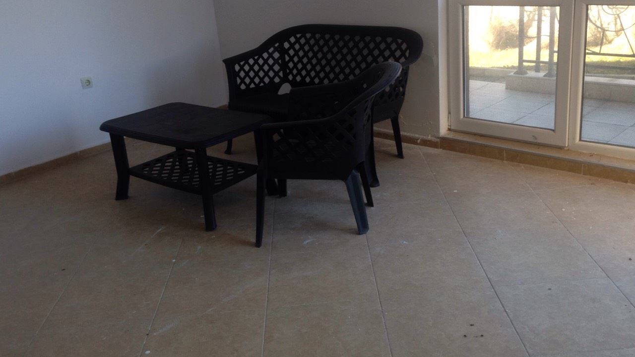 Выгодная студия близко от моря в центральной части Равды