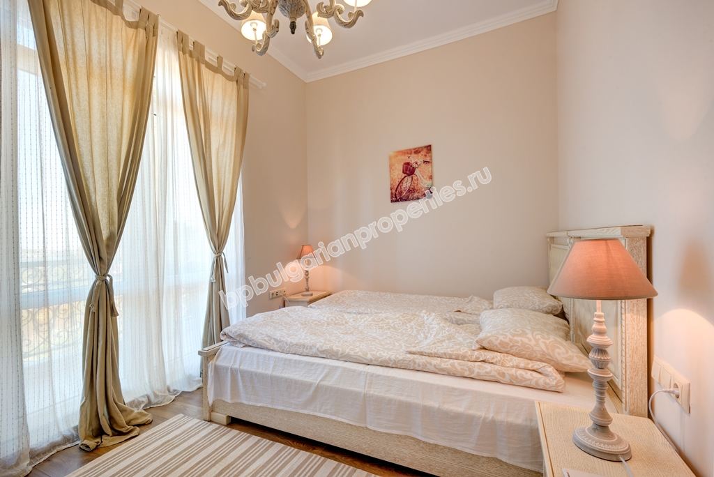 Уникальный роскошно меблированный трехэтажный дом на продажу в Созополе