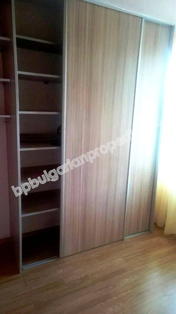 Двухкомнатная квартира на продажу близко к морю в городе Поморие