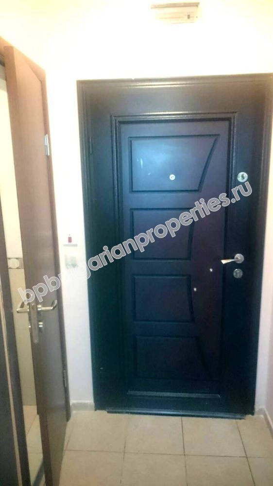 Двухкомнатная квартира на продажу близко к морю в городе Поморие