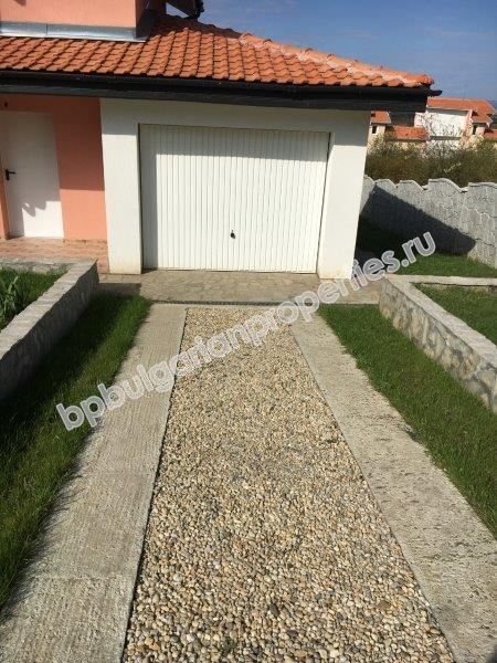 Отдельный новый дом с участком в 4 км от моря