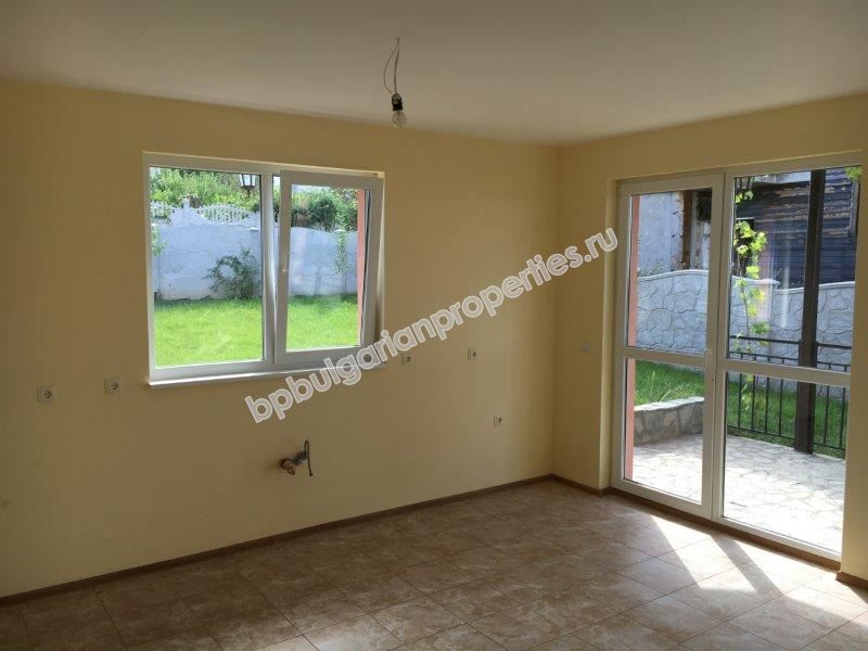 Отдельный новый дом с участком в 4 км от моря