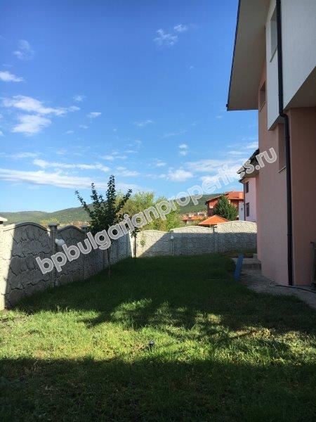 Отдельный новый дом с участком в 4 км от моря