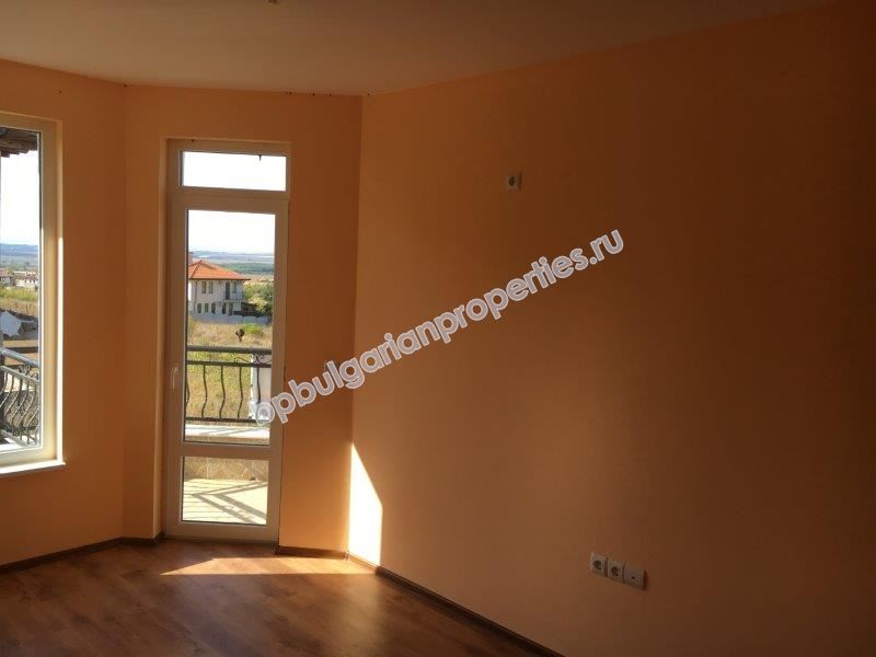 Отдельный новый дом с участком в 4 км от моря