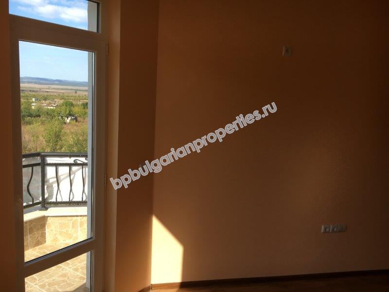 Отдельный новый дом с участком в 4 км от моря