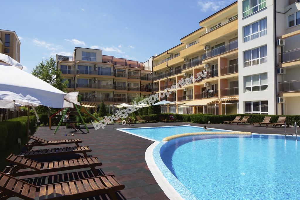 Меблированная студия близко к пляжу на продажу в курорте Святой Влас