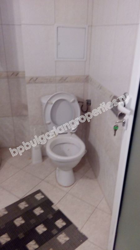 Меблированная двухкомнатная квартира близко к пляжу на продажу в курорте Солнечный Берег