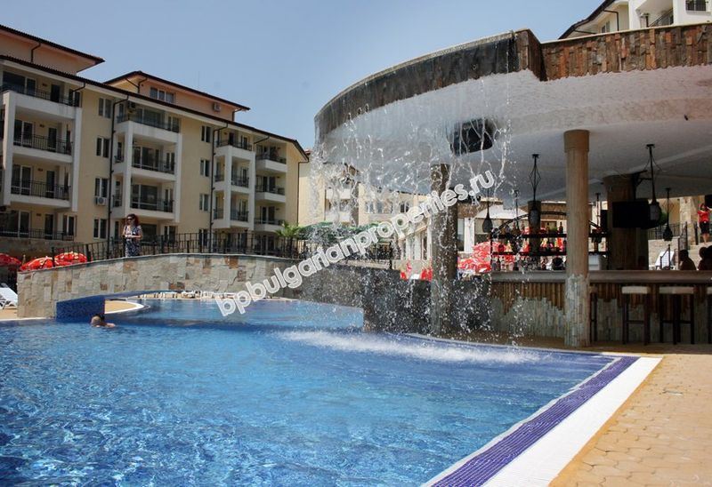 Меблированная двухкомнатная квартира близко к пляжу на продажу в курорте Солнечный Берег