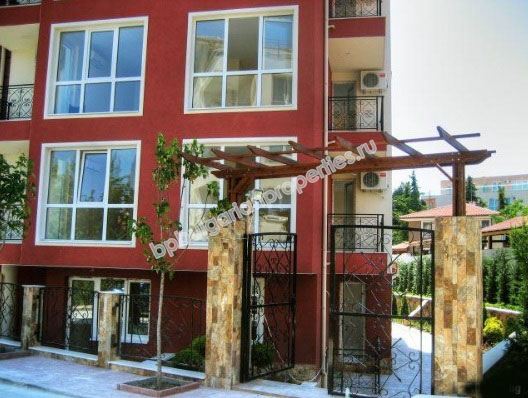 Просторная студия на продажу близко к пляжу в курорте Равда