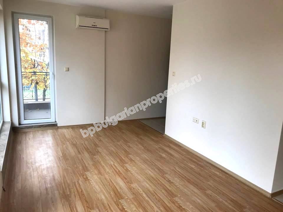 Просторная студия на продажу близко к пляжу в курорте Равда