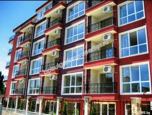 Просторная студия на продажу близко к пляжу в курорте Равда