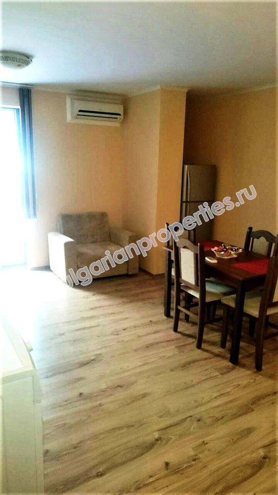 Двухкомнатная квартира на первой линии моря без таксы обслуживания для продажи в Солнечном Берегу