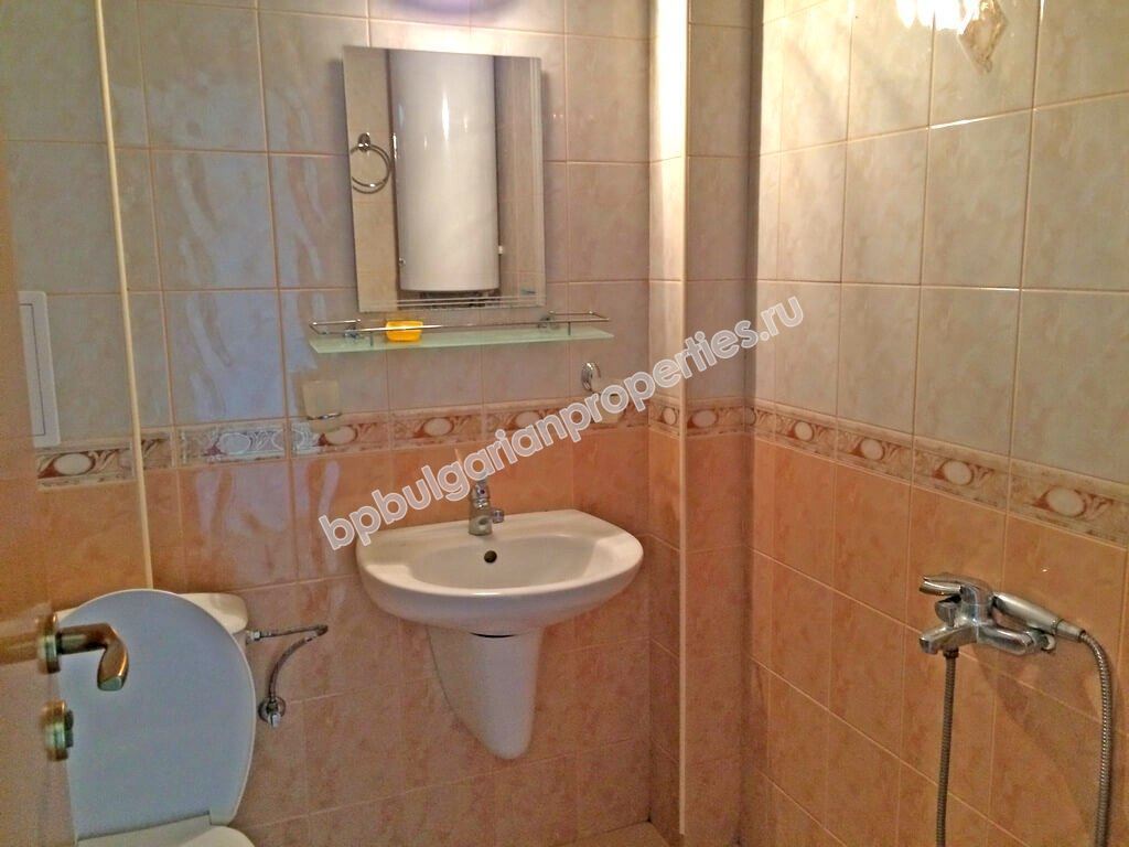 Двухкомнатная меблированная квартира для продажи вблизи моря в курорте Святой Влас