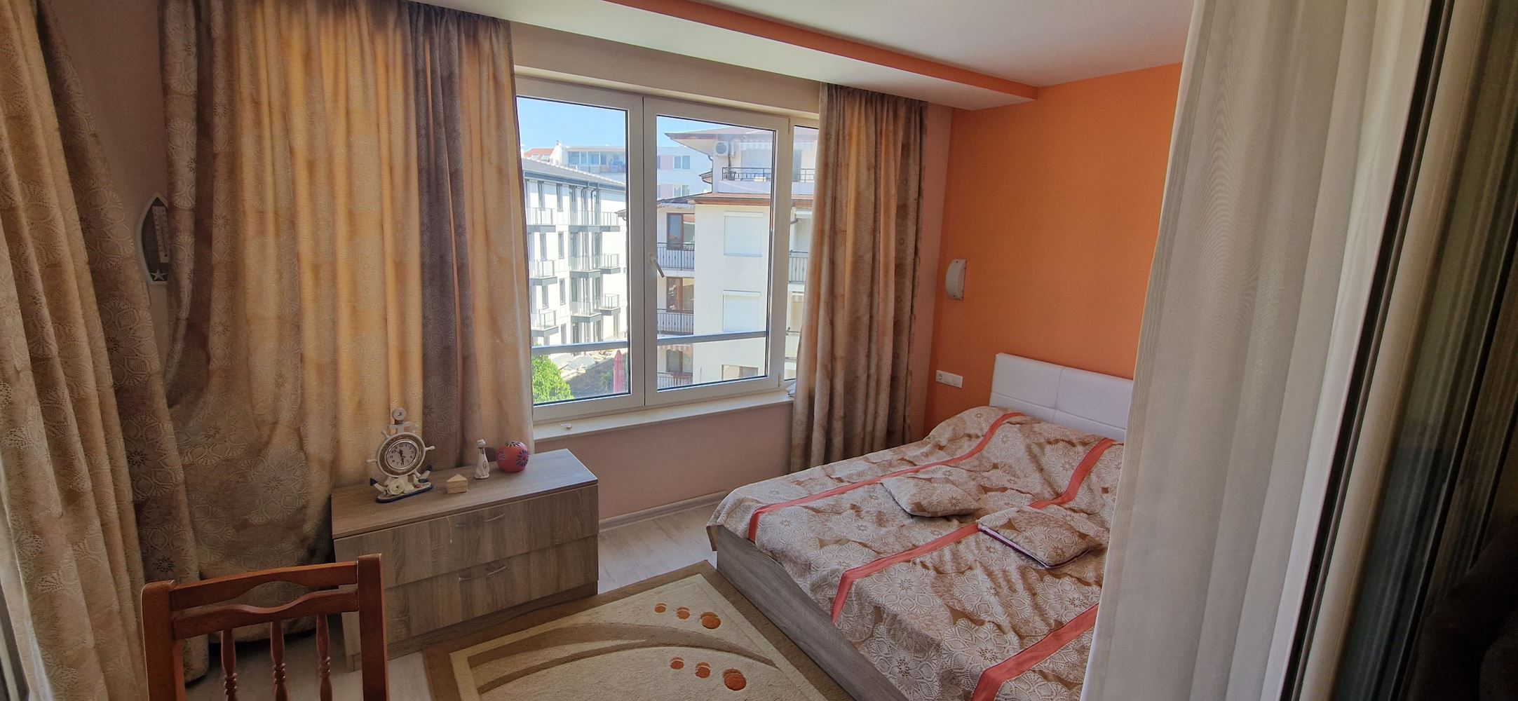 Меблированная двухкомнатная квартира в 100 метрах от моря в Равда