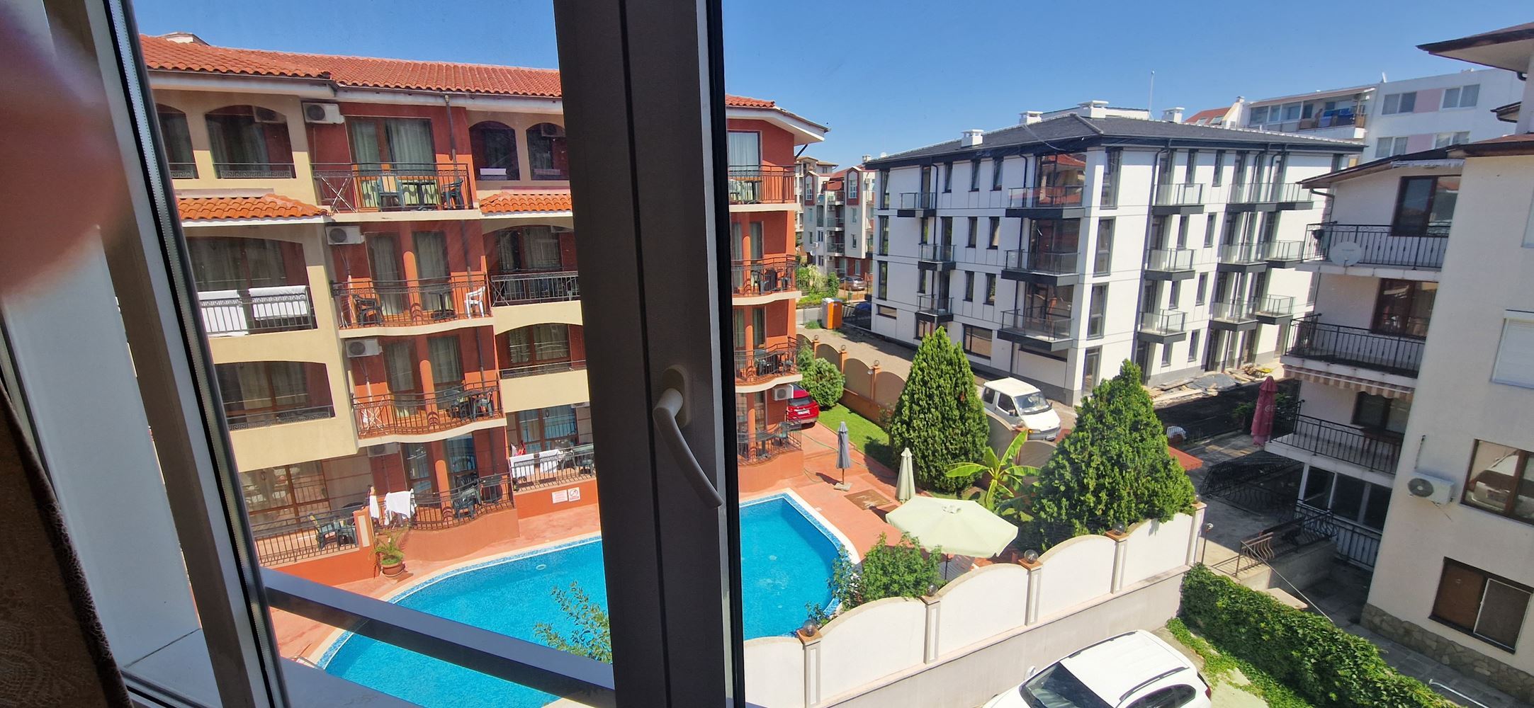 Меблированная двухкомнатная квартира в 100 метрах от моря в Равда