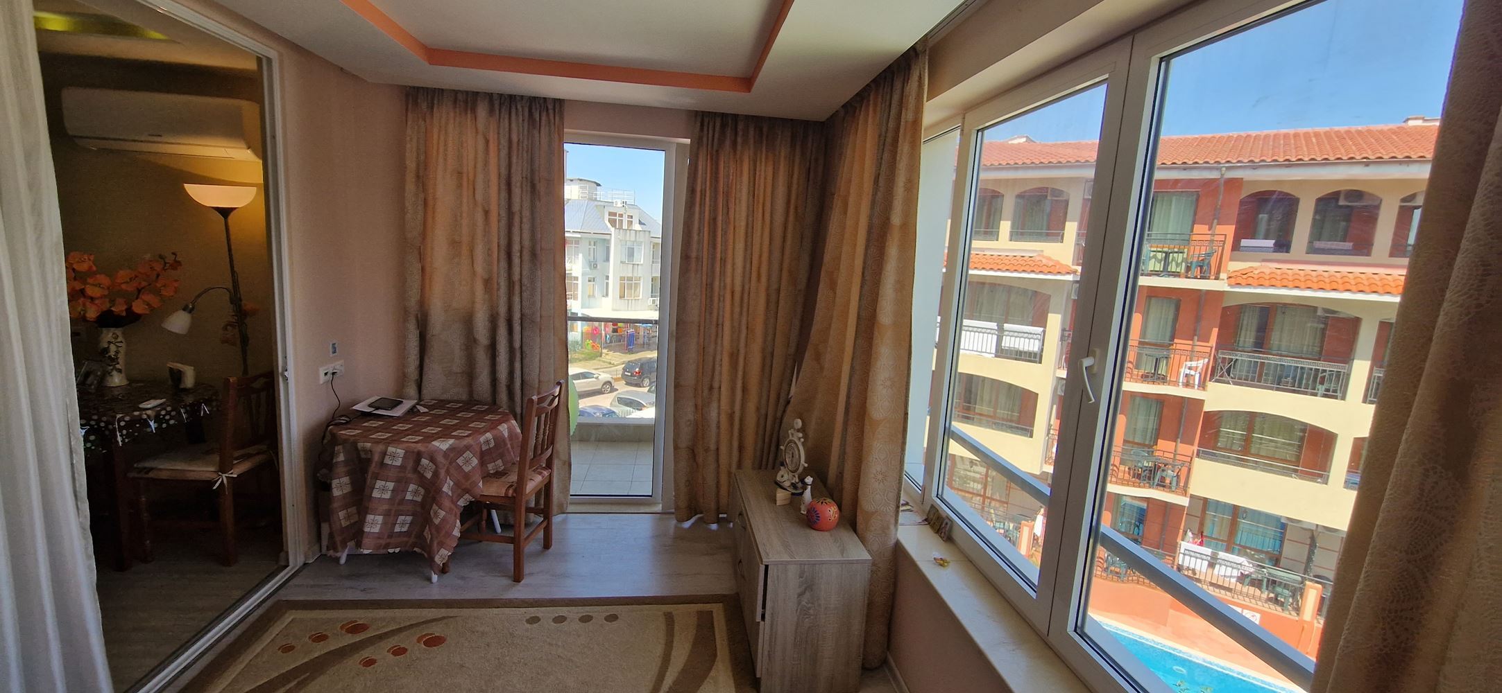 Меблированная двухкомнатная квартира в 100 метрах от моря в Равда