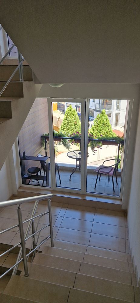 Меблированная двухкомнатная квартира в 100 метрах от моря в Равда