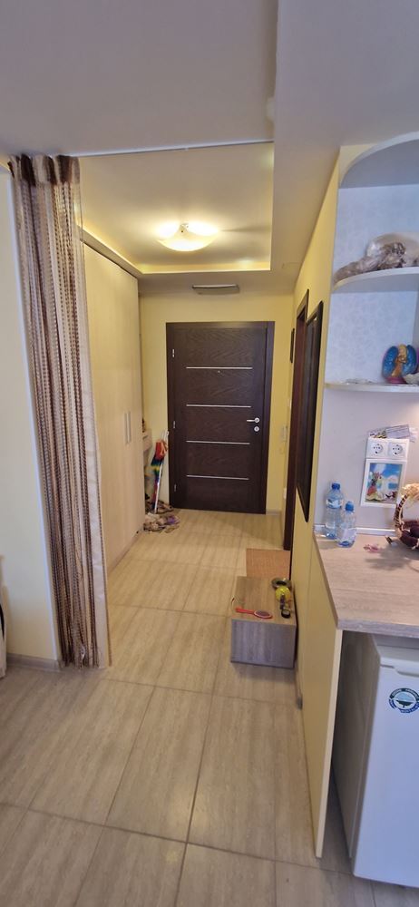 Меблированная двухкомнатная квартира в 100 метрах от моря в Равда