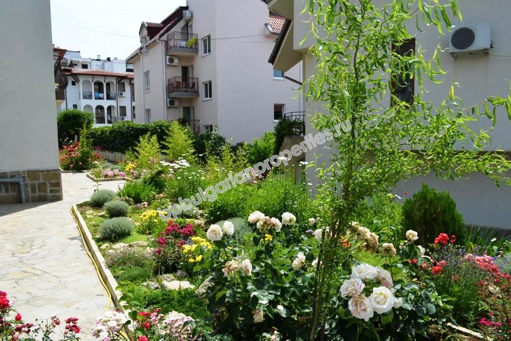 Двухкомнатная меблированная квартира близко к пляжу на продажу в курорте Солнечный Берег