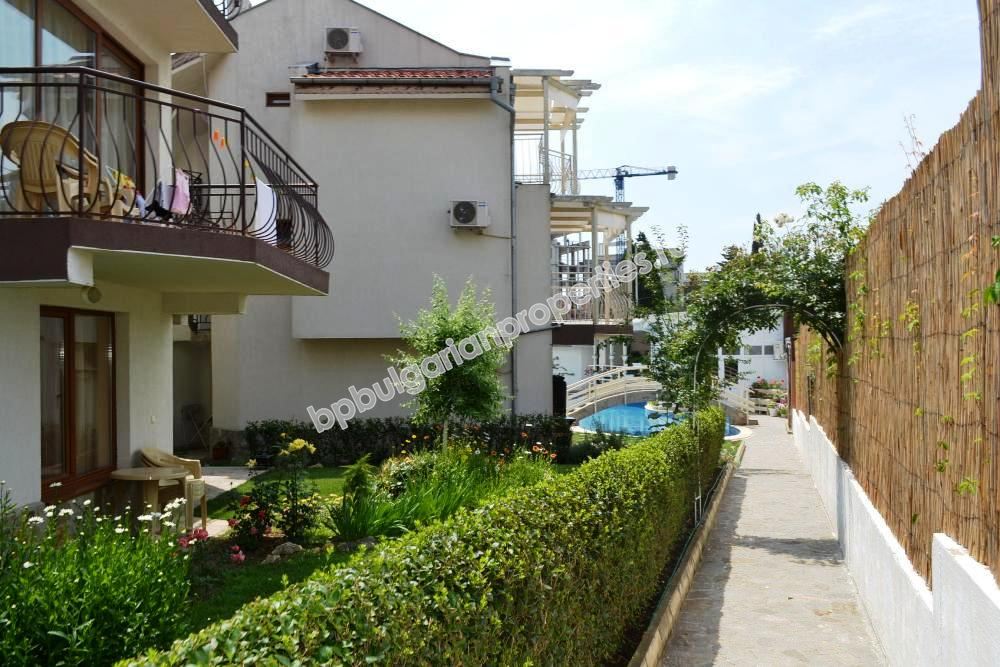 Двухкомнатная меблированная квартира близко к пляжу на продажу в курорте Солнечный Берег