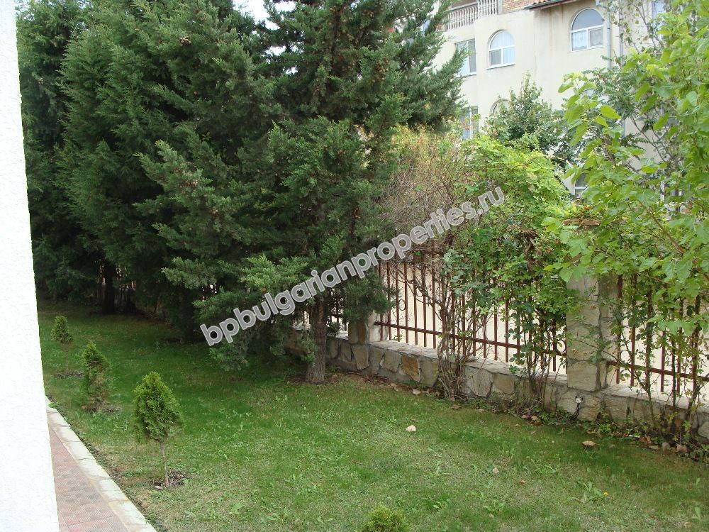 Меблированная просторная студия на продажу в курорте Солнечный Берег