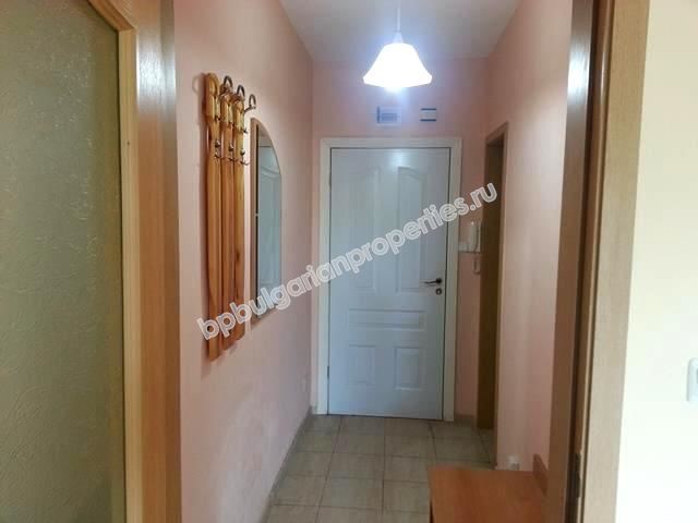 Меблированная просторная студия на продажу в курорте Солнечный Берег