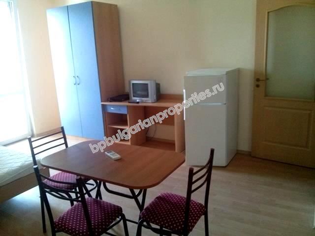 Меблированная просторная студия на продажу в курорте Солнечный Берег