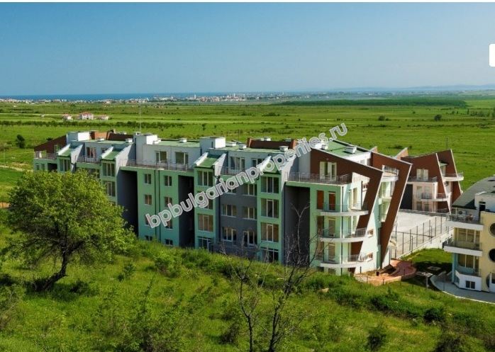 Дешевая меблированная студия на продажу в курорте Кошарица