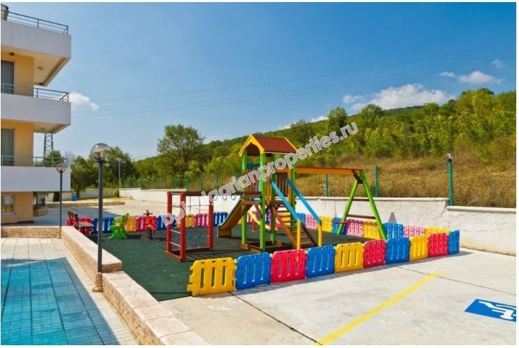 Дешевая меблированная студия на продажу в курорте Кошарица