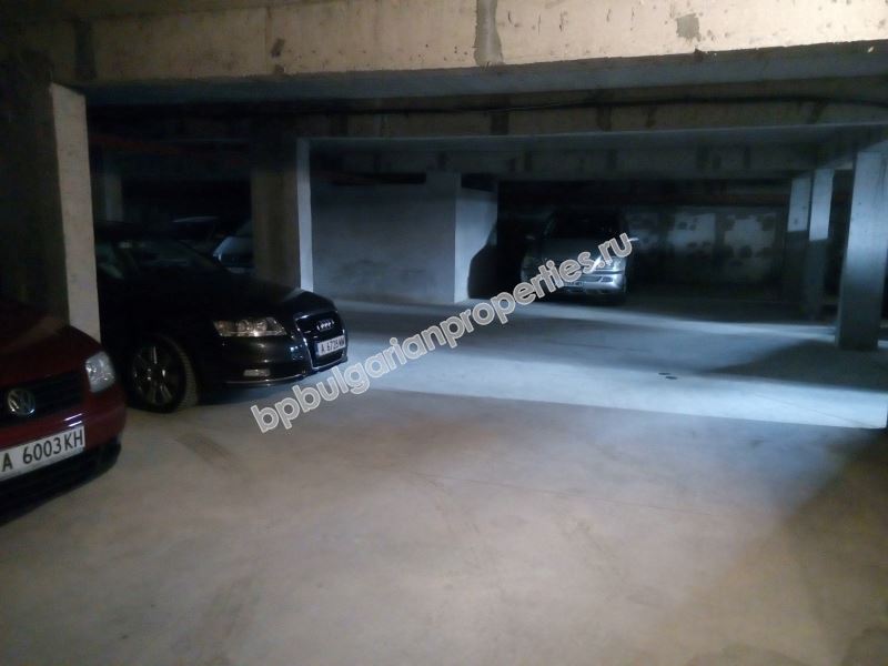 Двухкомнатная квартира с гаражомна продажу близко от моря в Равде