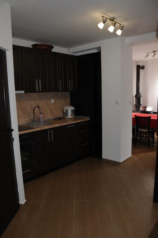 СНИЖЕНА ЦЕНА! Двухэтажный реставрированный дом в старой части Созополя