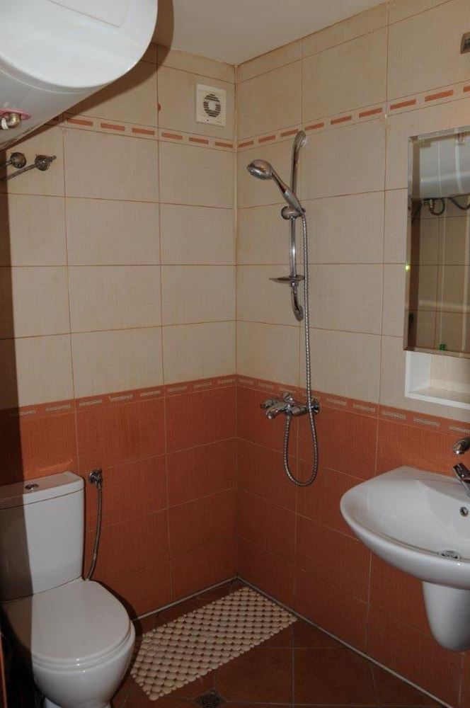 СНИЖЕНА ЦЕНА! Двухэтажный реставрированный дом в старой части Созополя