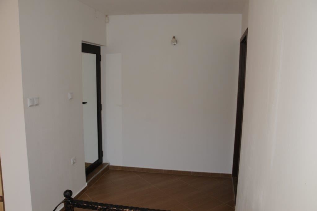 СНИЖЕНА ЦЕНА! Двухэтажный реставрированный дом в старой части Созополя