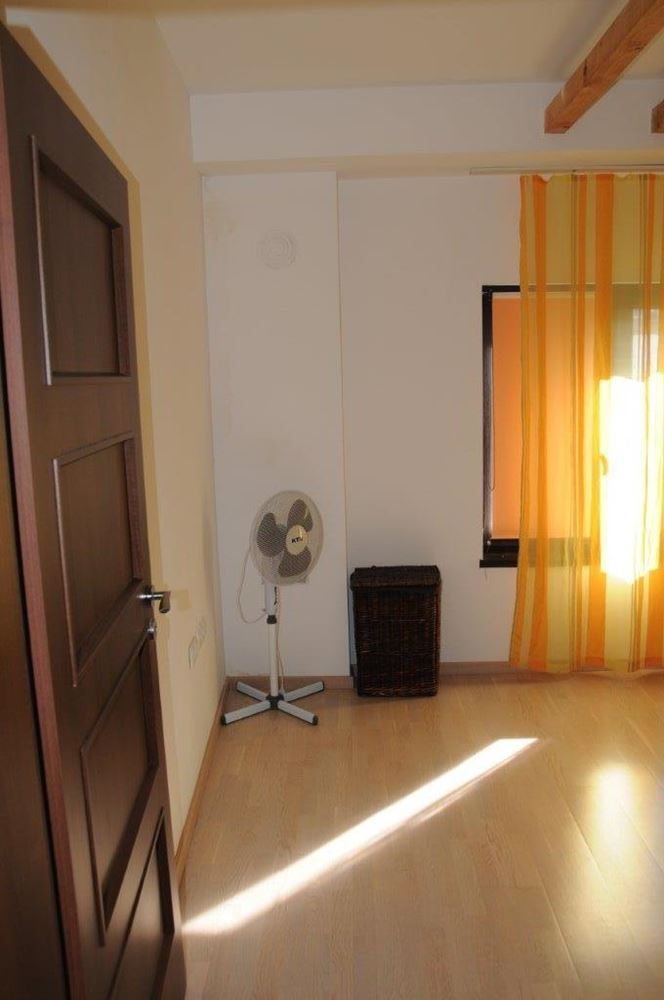 СНИЖЕНА ЦЕНА! Двухэтажный реставрированный дом в старой части Созополя