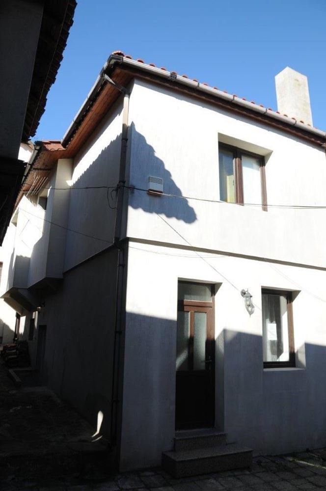 СНИЖЕНА ЦЕНА! Двухэтажный реставрированный дом в старой части Созополя