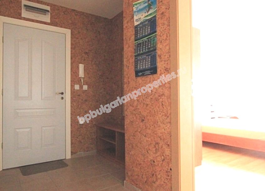 Двухкомнатная меблированная квартира на продажу близко к морю в курорте Солнечный Берег