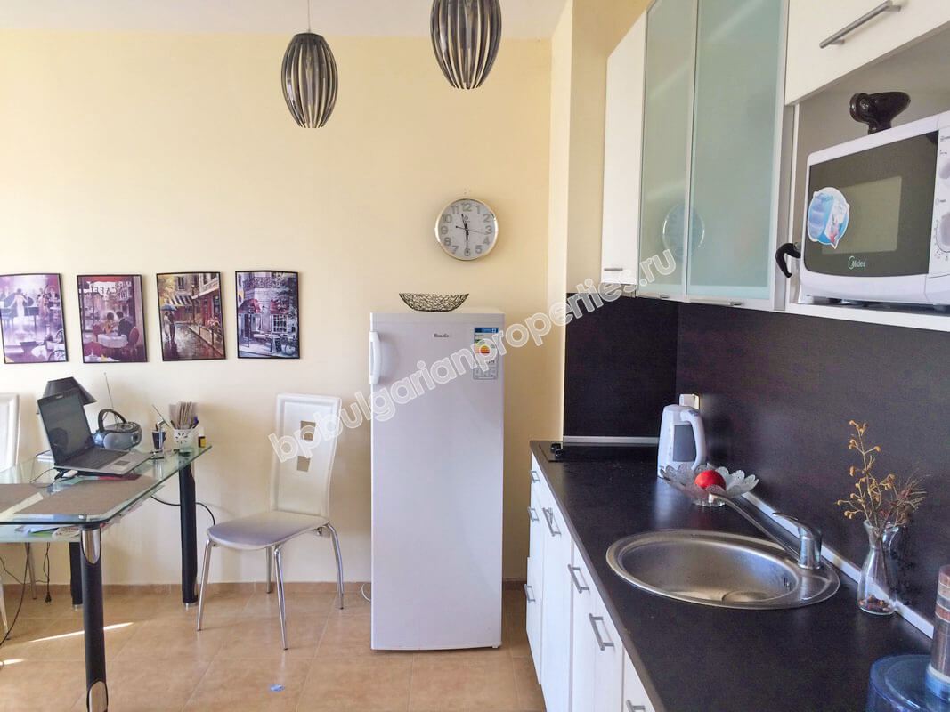 Меблированная двухкомнатная квартира на продажу в курорте Солнечный Берег