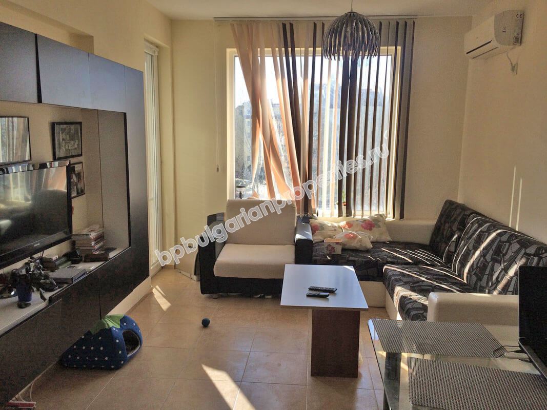 Меблированная двухкомнатная квартира на продажу в курорте Солнечный Берег