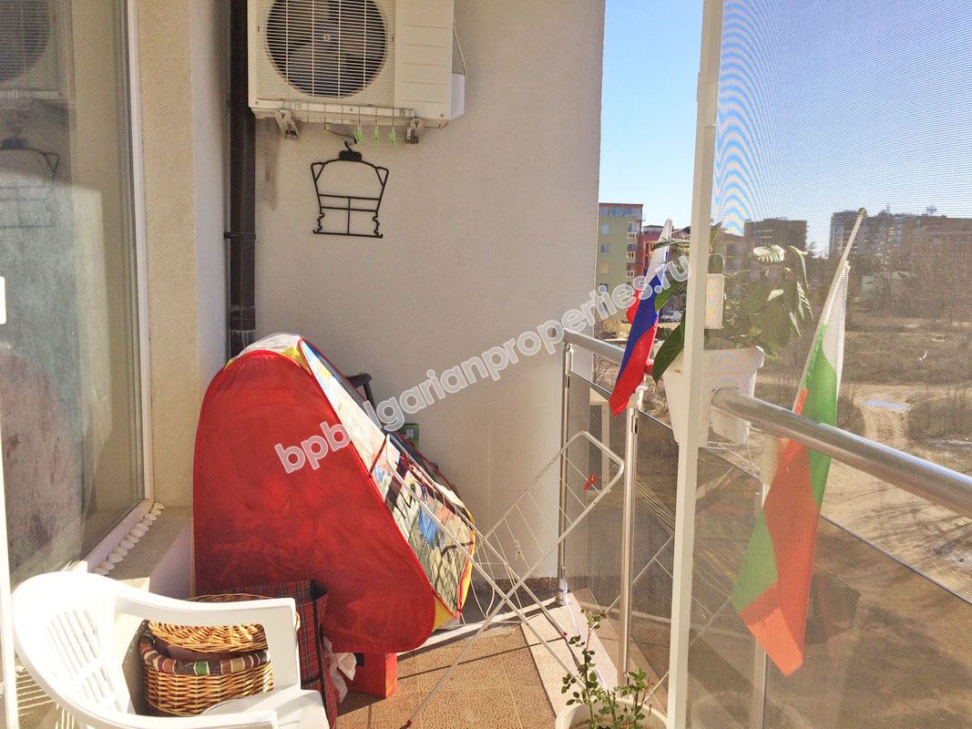 Меблированная двухкомнатная квартира на продажу в курорте Солнечный Берег