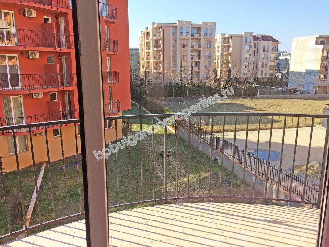 Меблированная студия близко к пляжу на продажу в курорте Солнечный Берег