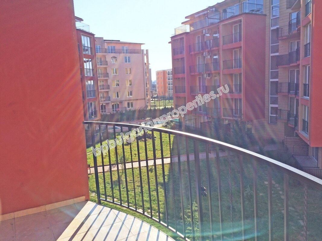 Меблированная студия близко к пляжу на продажу в курорте Солнечный Берег