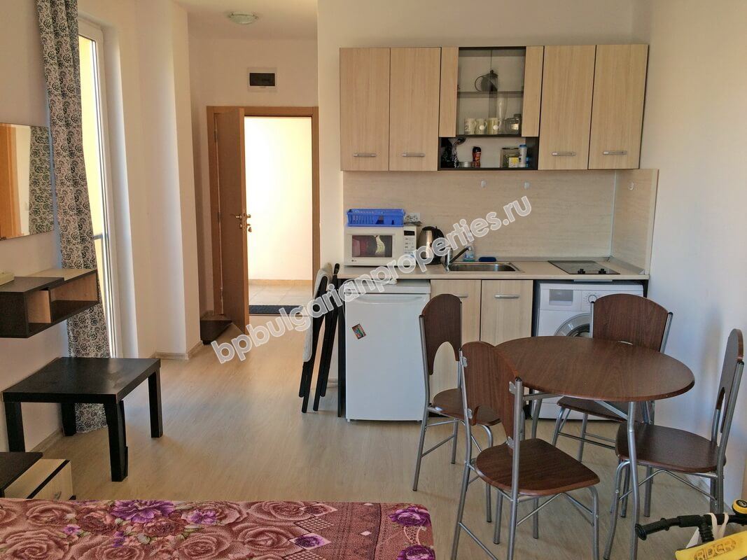 Меблированная студия близко к пляжу на продажу в курорте Солнечный Берег