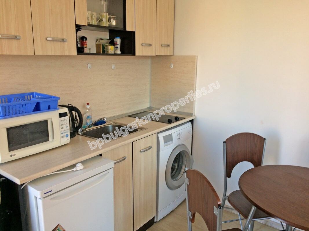 Меблированная студия близко к пляжу на продажу в курорте Солнечный Берег