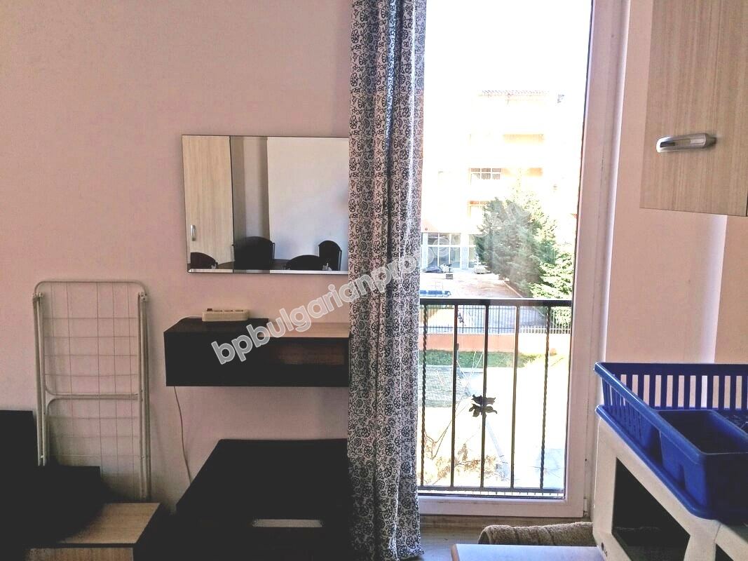 Меблированная студия близко к пляжу на продажу в курорте Солнечный Берег